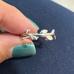 Tiffany Paloma Picasso® Olive Leaf Band Ring
SZ 8